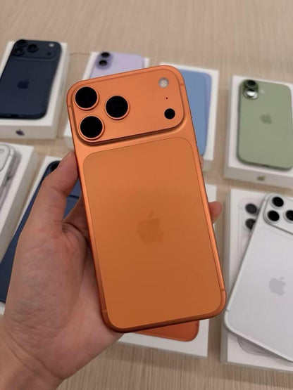 Iphone 17 pro max Orange titanium