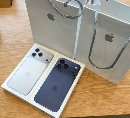 Iphone 17 pro max Blue titanium